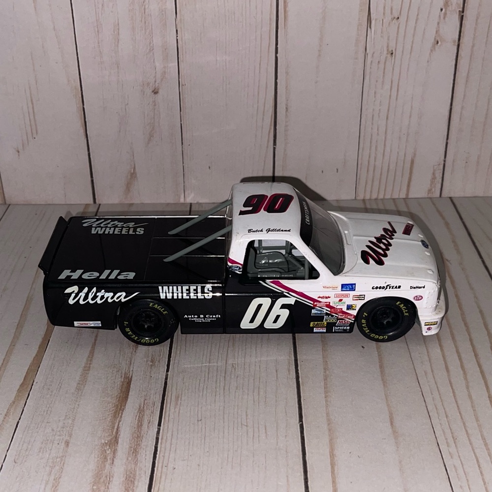 Ford F150 model truck